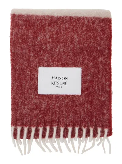 MAISON KITSUNÉ RED SCARF WITH LOGO PATCH ON THE FRONT AND FRINGED HEM IN WOOL MAN