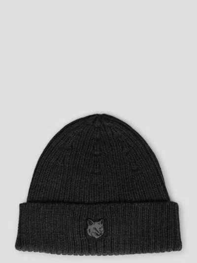 Maison Kitsuné Bold Fox Head Patch Ribbed Beanie In Black