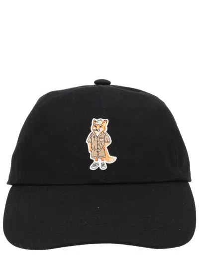 Maison Kitsuné Cappello "dressed Fox" In Black