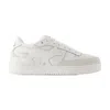 Shop Maison Kitsuné Chiru Sneakers