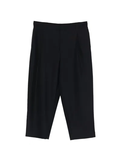 Maison Kitsuné Cropped Pleated Pants In Black