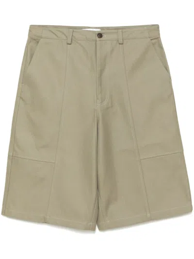 Maison Kitsuné Embroidered Logo Short In Grün