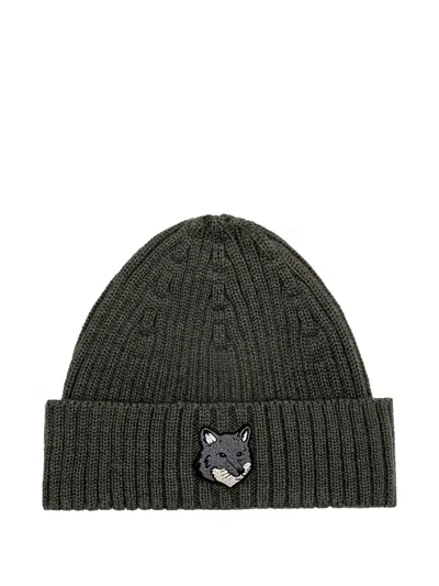 Maison Kitsuné Fox-head Ribbed Beanie In Gray