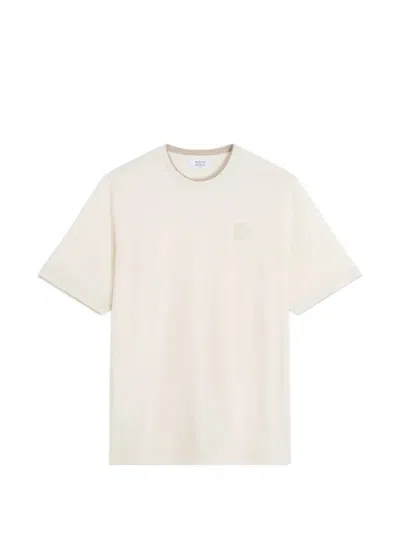 Maison Kitsuné Logo-patch T-shirt In Neutral