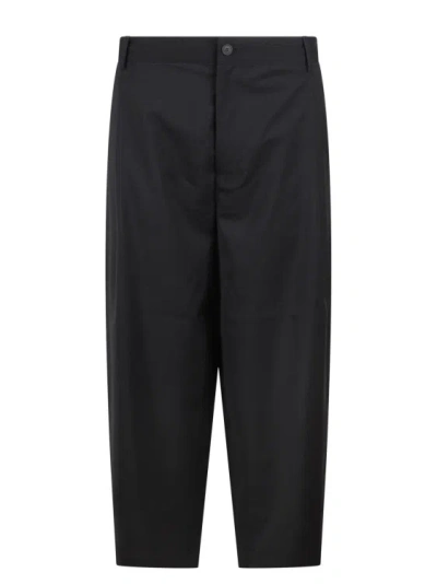 Maison Kitsuné Pleated Cropped Pants In Black