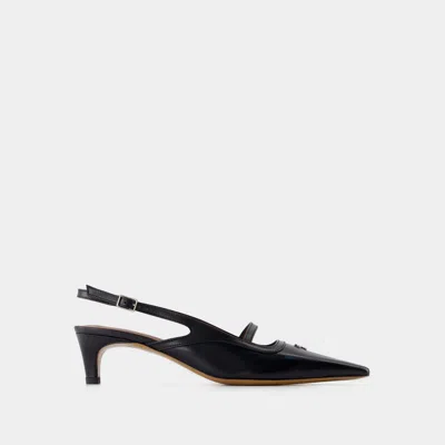 MAISON KITSUNÉ MAISON KITSUNÉ POINTY SLING BACK