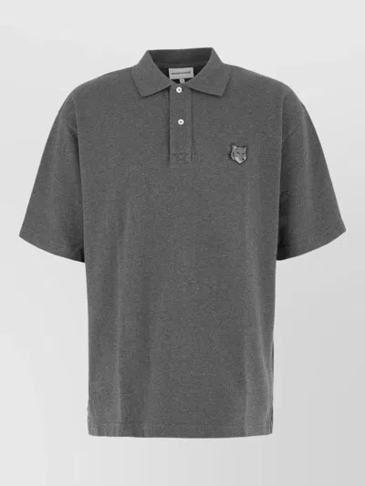 Maison Kitsuné Polo Shirt Men Short Sleeves Collar In Gray