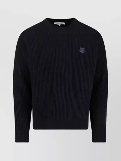 Maison Kitsuné Ribbed Knit Sweater With Cropped Fit And Embroidered Emblem In Black