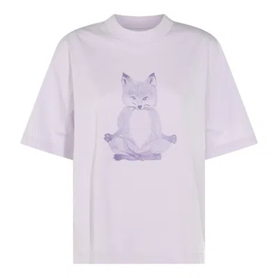 Maison Kitsuné Yoga Fox T-shirt In Soft Mauve