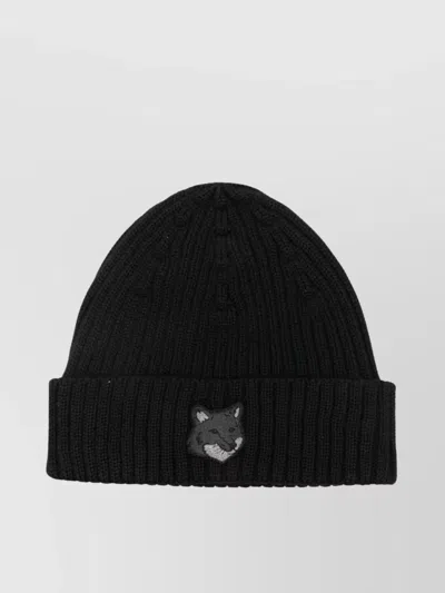 Maison Kitsuné Wool Cuffed Embroidered Ribbed Knit Brim In Black