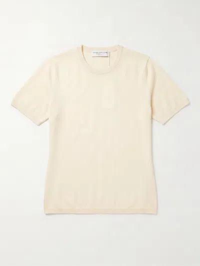 Maison Lointaine Women's White Snuggle Soft - Mozarella