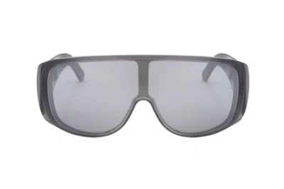 Maison Margiela 69mm Mask Sunglasses In Gray
