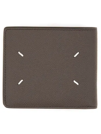 Maison Margiela Bi-fold Four Stitches Wallet In Brown