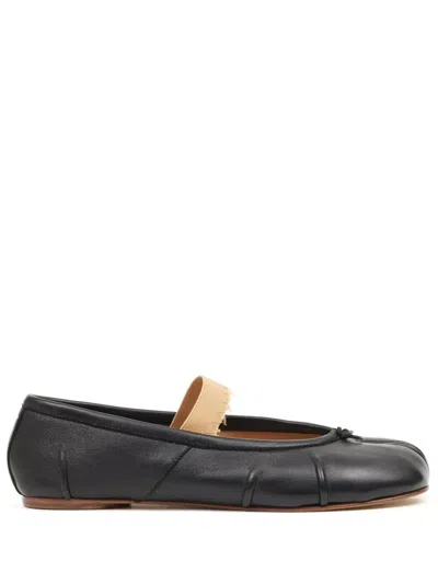 MAISON MARGIELA BLACK LEATHER BALLET FLATS