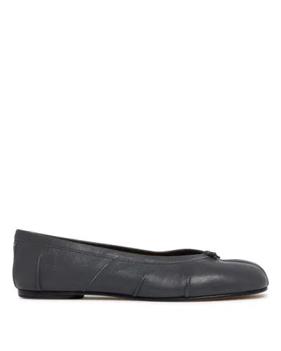 Maison Margiela Black Leather Tabi Ballet Flats In Black Nero   #000000