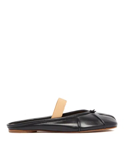 Maison Margiela Split-toe Black Leather Mules With Textured Strap