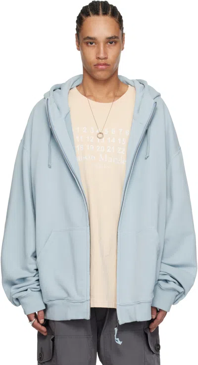 Maison Margiela Blue Embroidered Logo Hoodie In 488 Blue