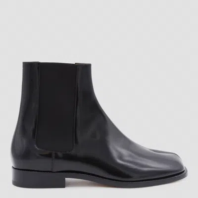 Maison Margiela Tabi Toe Ankle Boots In Black