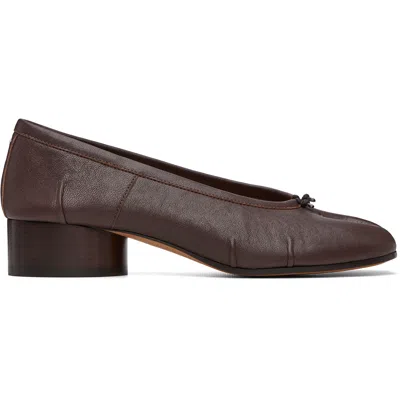 Maison Margiela Tabi 30 Leather Pumps In Black