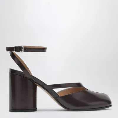 Maison Margiela Brown Tabi Sandals In Brushed Leather