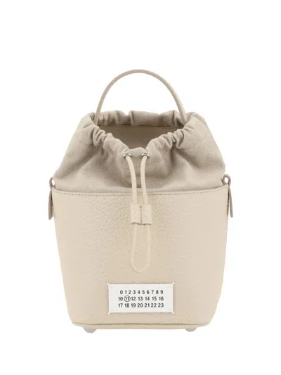Maison Margiela White '5a Bucket' With Chain Adjustable Shoulder Strap In Leather Woman In Beige