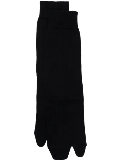 Maison Margiela Calzini Lunghi Tabi In Jersey Di Lana In Black
