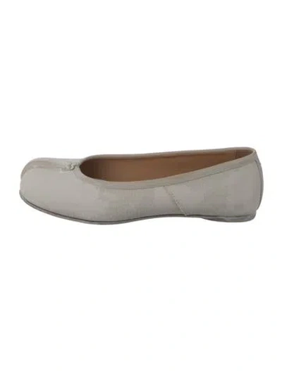 Pre-owned Maison Margiela Canvas Ballet Flats In White