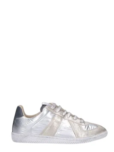 Maison Margiela Contemporary Low-top Sneakers With Contrasting Panels In Silver