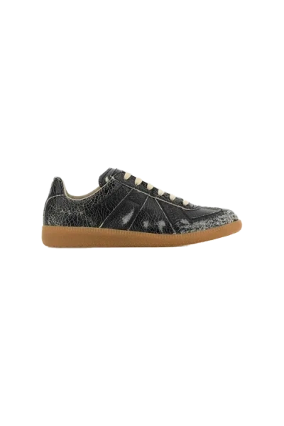 MAISON MARGIELA MAISON MARGIELA CRACKED LEATHER REPLICA LOW TOP SNEAKER BLACK/WHITE