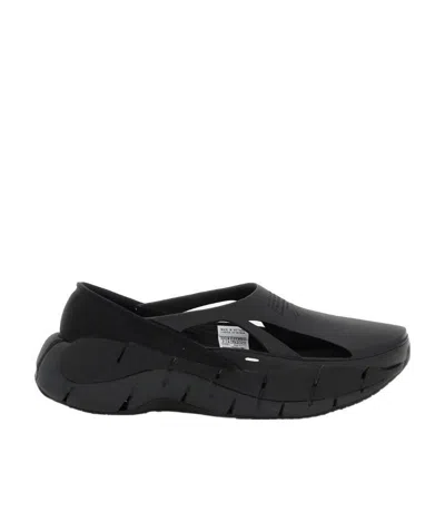 MAISON MARGIELA MAISON MARGIELA X REEBOK CUT-OUT SNEAKERS