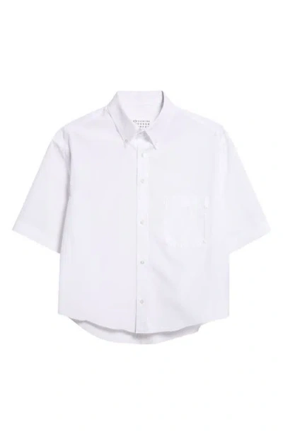 Maison Margiela Décortiqué Short Sleeve Poplin Button-down Shirt In White