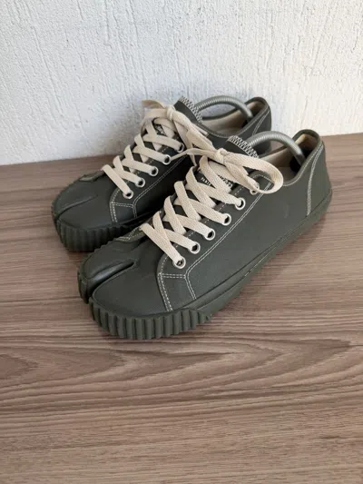 Pre-owned Maison Margiela Extremely Canvas Tabi Sneakers In Green