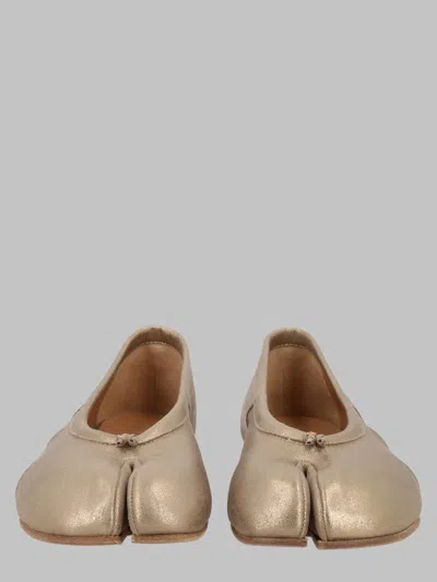 Maison Margiela Flat In Gold