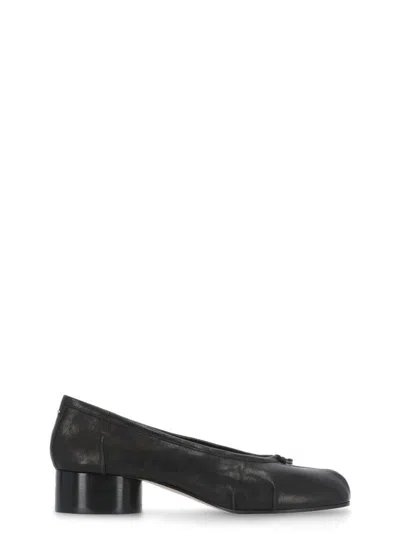 Maison Margiela Flat Shoes In Black