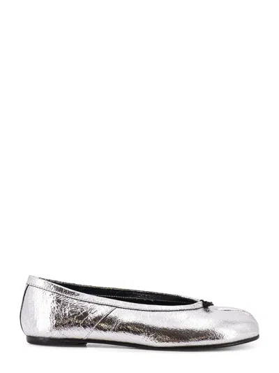 Maison Margiela Tabi Split Toe Ballet Flats Bow Detail In Multi