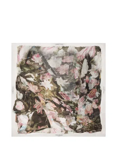 Maison Margiela Floral-print Scarf In Multi