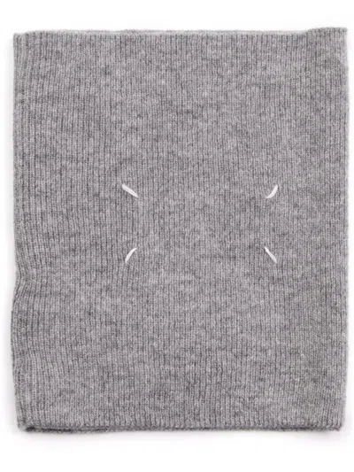 Maison Margiela Four-stitch Wool Scarf In Grey