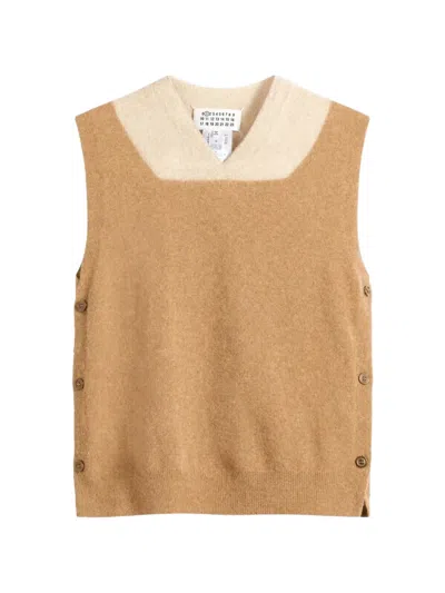 Maison Margiela Fuse Knit Vest In Brown