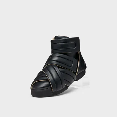 Maison Margiela Future Show Sneaker In Black