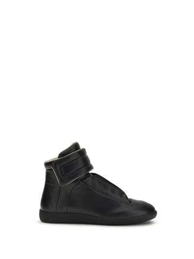 Maison Margiela Future Low Sneakers Ankle Length Rubber Sole In Black
