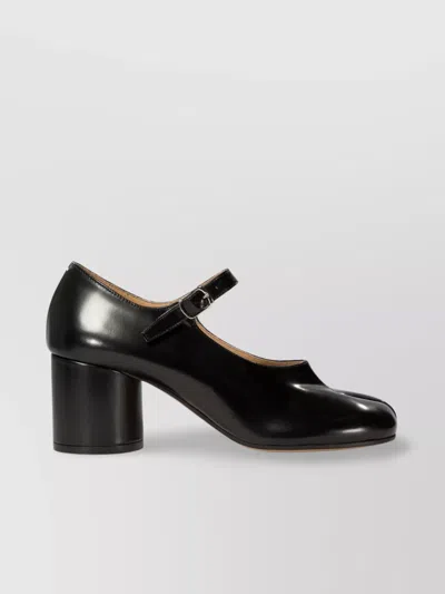 Maison Margiela Tabi Leather Heels In Shinyblack