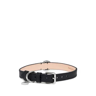Maison Margiela Grainy-leather Buckle-fastening Keyring In Black