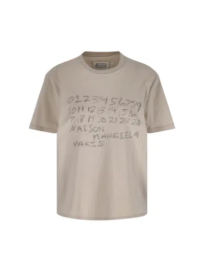 Maison Margiela Graphic Print Crewneck T-shirt In Brown