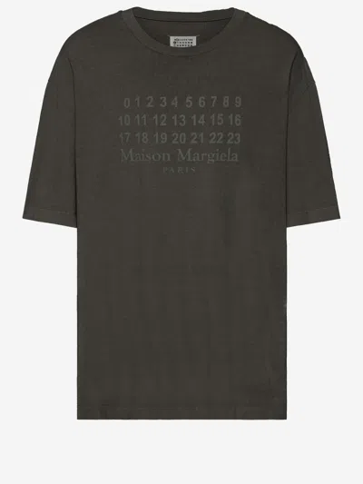 MAISON MARGIELA WOMEN GREY LOGO-PRINT T-SHIRT, XS LUXURY T-SHIRTS FOR WOMEN DARVEYS
