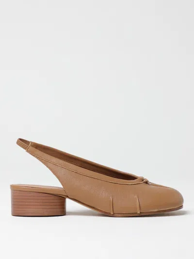 Maison Margiela Tabi Pumps In Brown