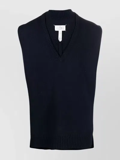 Maison Margiela Knit V Neck Sleeveless Ribbed Hem In Blue