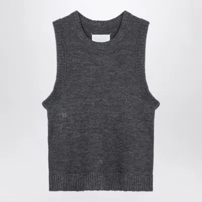 Maison Margiela Knitted Sleeveless Top In Grey