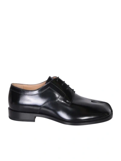 Maison Margiela Lace-up Leather Shoes In Black