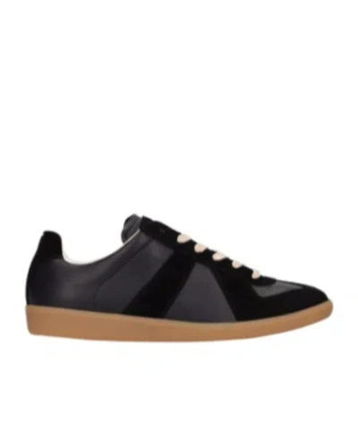 Maison Margiela Casual Low Top Sneakers With Suede Panels In Black