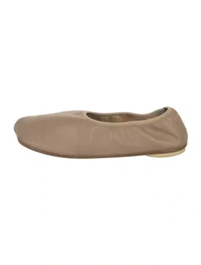 Pre-owned Maison Margiela Leather Ballet Flats In Neutral